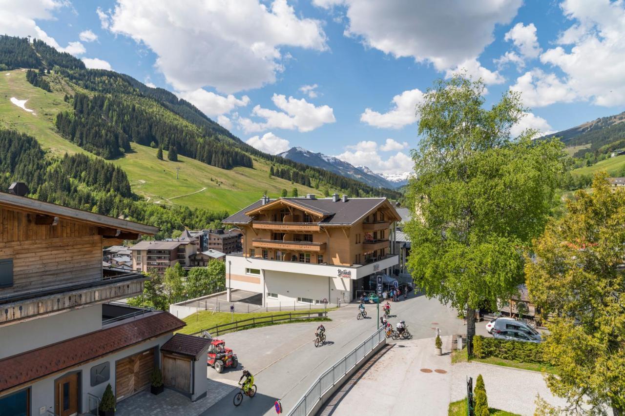 Appartements Bernhofer Saalbach-Hinterglemm Zewnętrze zdjęcie